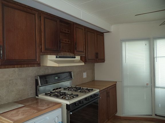 3rd image of 223 E Heather Ct.