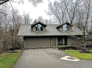 319 Cherry Rdg, Aurora, OH 44202