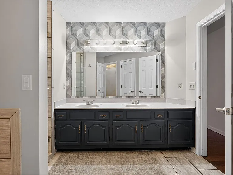 3016 Brantley Dr — Photo 25