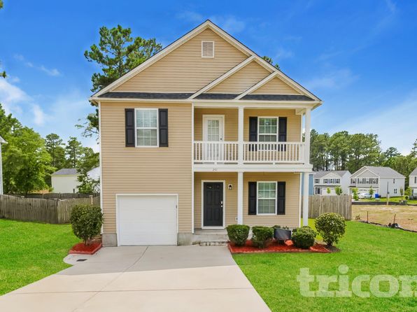 241 Saskatoon Dr, Hopkins, SC