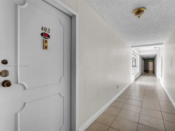 7345 W 4th Ave APT 402, Hialeah, FL 33014