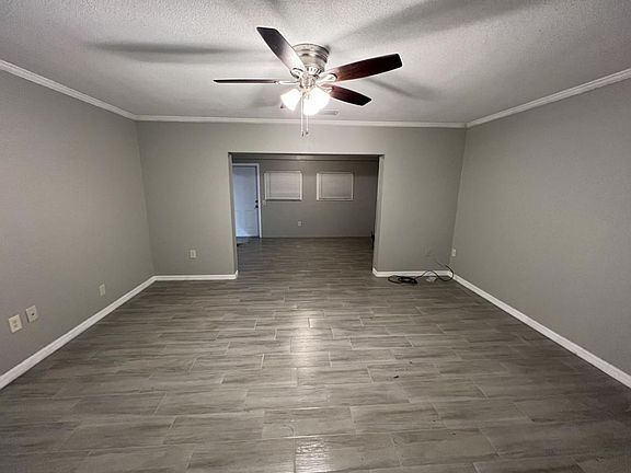 5th image of 3046 Woodstock Ave