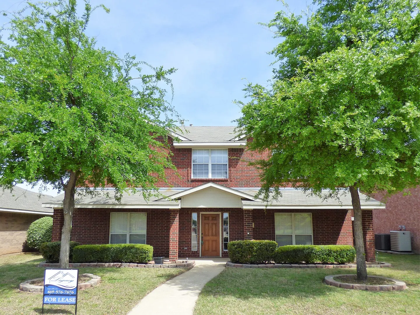 Beautiful Home in Allen! — Photo 1