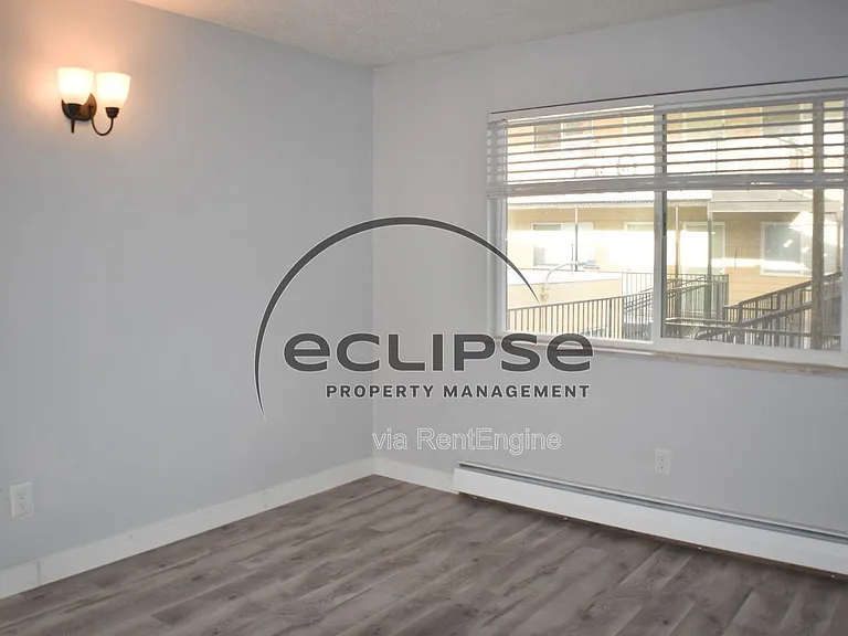 Summit View Apartments — Photo 178