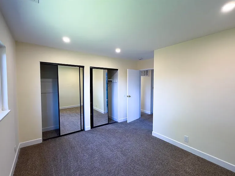 43387 Lindenwood St — Photo 5