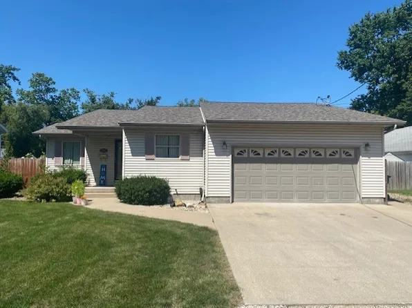 1519 S Mill St, Pontiac, IL 61764