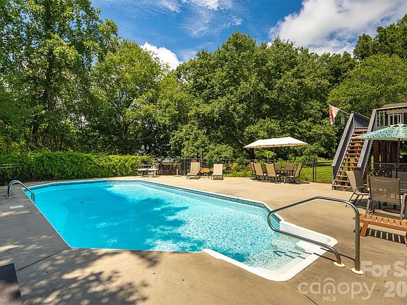 5th image of 1413 Windemere Ln