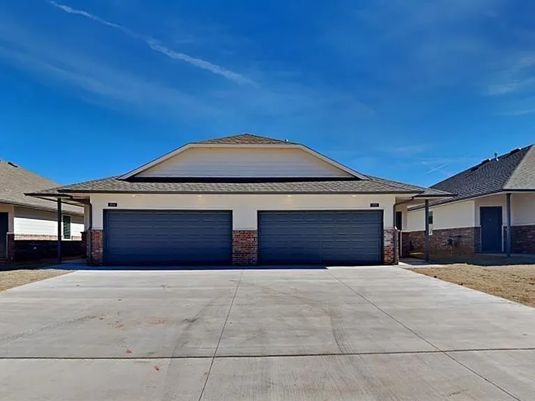 3815 N Divis Ave — Photo 3