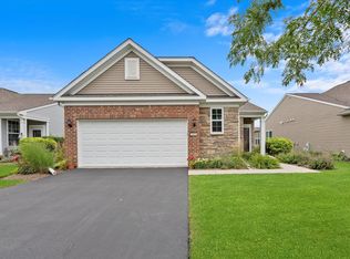 3180 Rockwell Cir, Mundelein, IL 60060