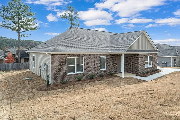 580 Woodland Cir — Photo 4