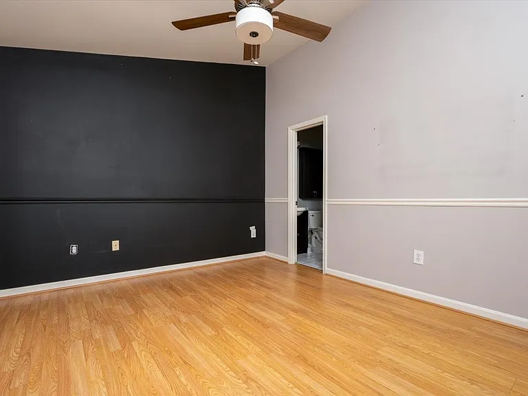 2209 Commissary Cir #284 — Photo 33