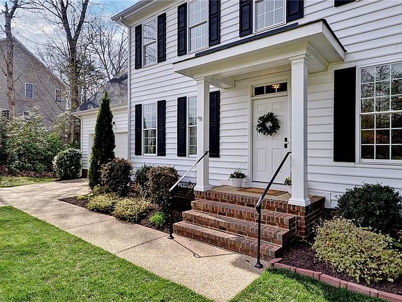 3rd image of 3611 Splitwood Rd