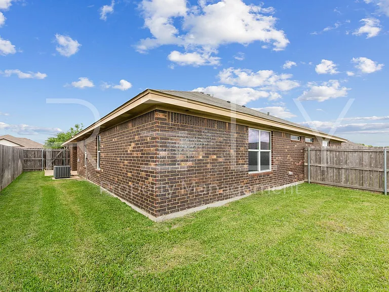 603 W Karey Dr — Photo 29