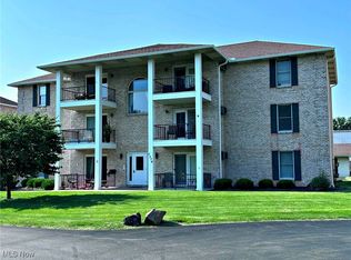 7374 Eisenhower Dr UNIT 5, Boardman, OH