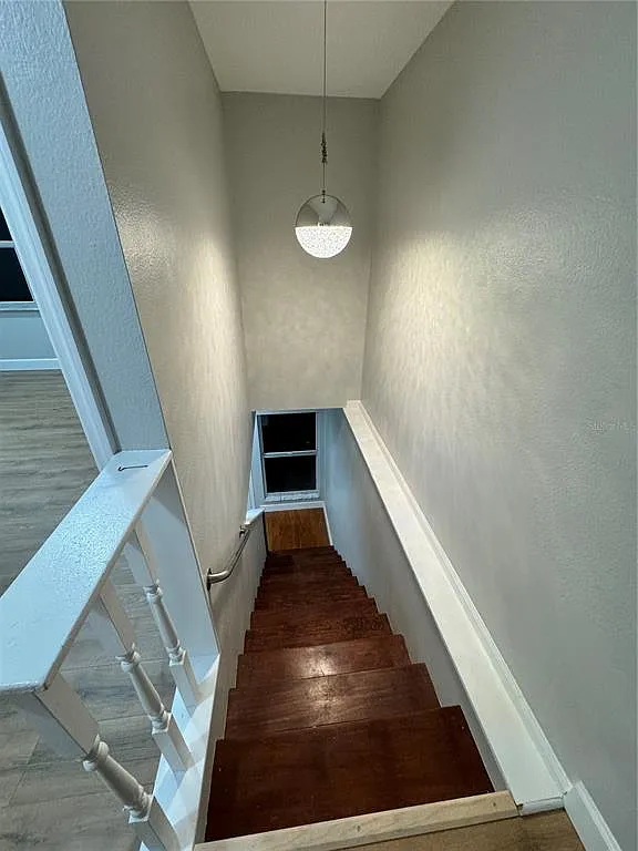 2 bed, 1.5 bath, 1500 sqft, $2,000 — Photo 2