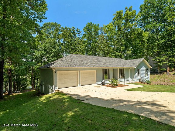3rd image of 38 Crestview Ln