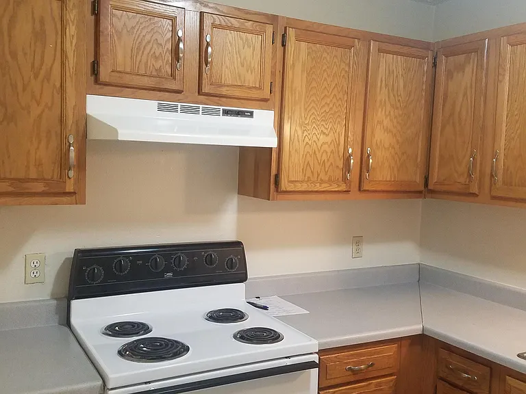 1403 Oak Dr #A — Photo 2
