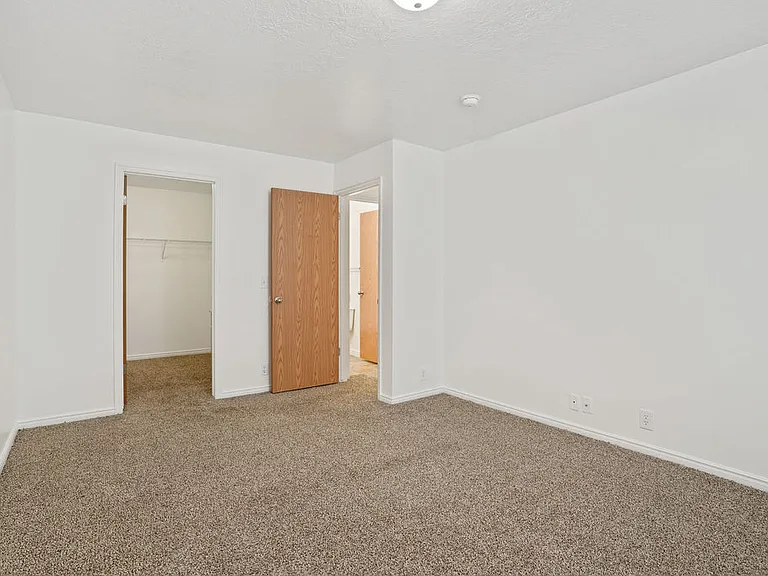 Stonebridge Apartments — Photo 11