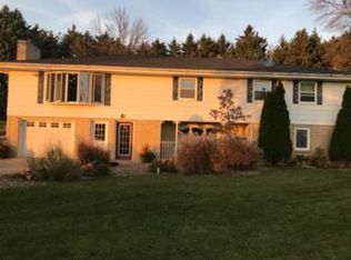 4780 Big Woods Blvd, Chaska, MN 55318