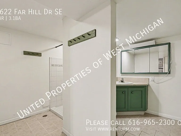 5622 Far Hill Dr SE — Photo 6