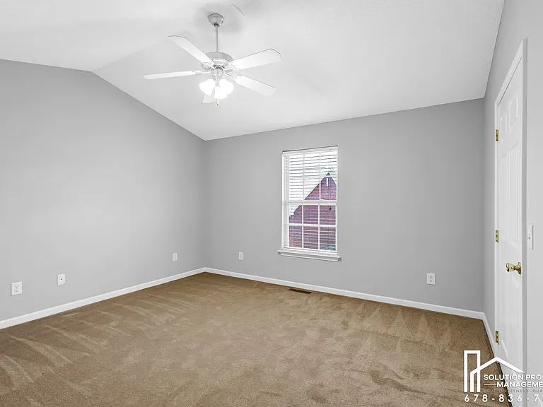 141 Madison Pl — Photo 11
