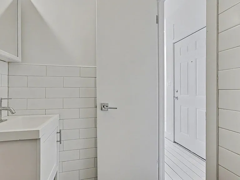 317 E 5th St #5B — Photo 6