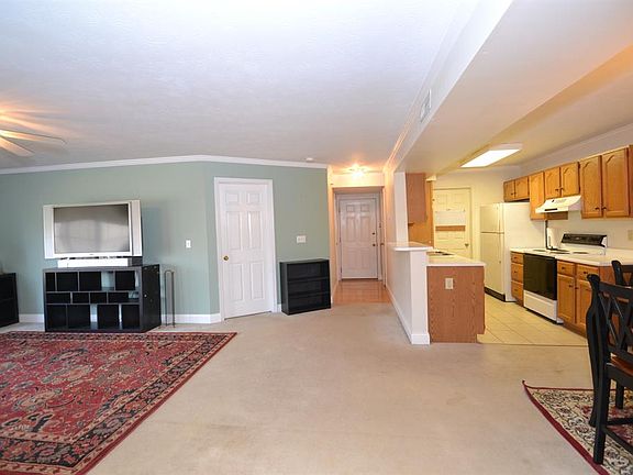 2nd image of 9800 Regatta Dr Unit 103