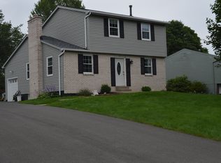 112 Wyndmere Dr, Cranberry Township, PA 16066