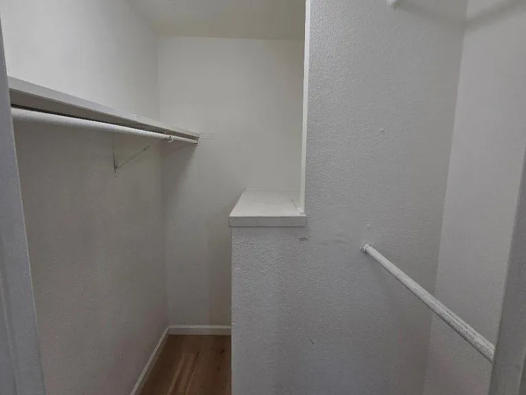 5640 Birchmont Dr #C — Photo 16