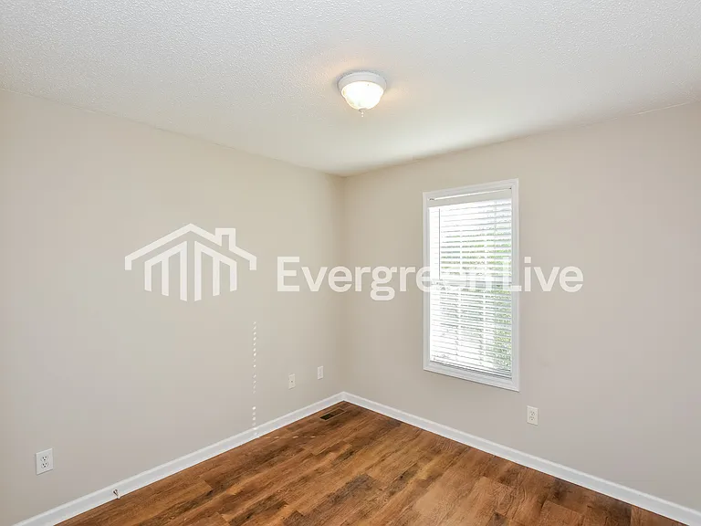 121 Lamirda Ct NW — Photo 12