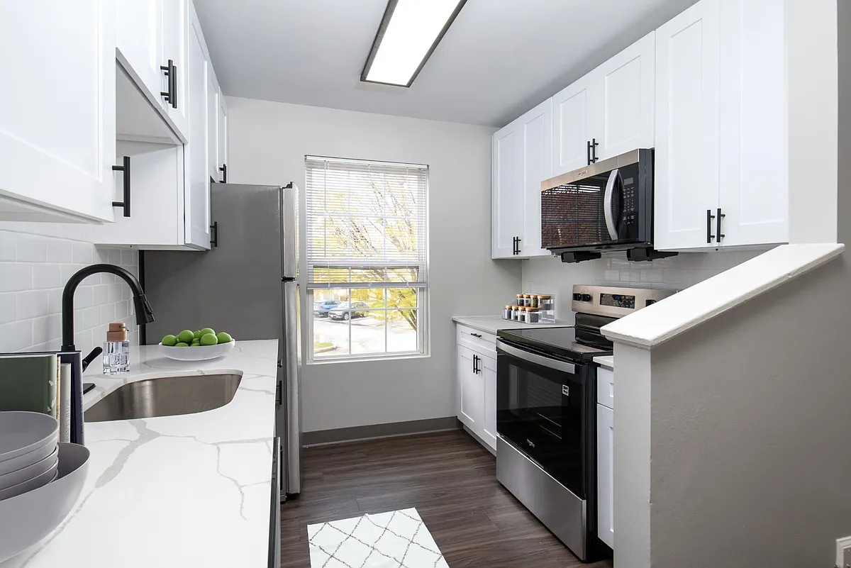 Building Photo - Iron Ridge and Stonegate Apartments