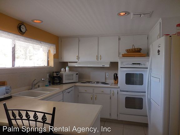 4th image of 261 E La Verne Way Unit T