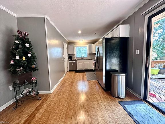 5th image of 1708 Seaford Rd