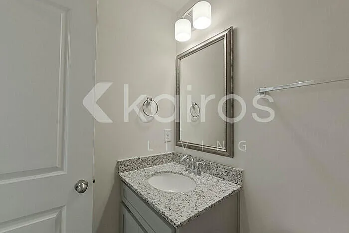 2407 Banyan Cir — Photo 19