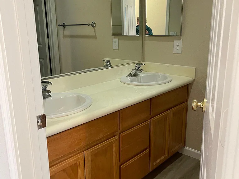 1200 Landover Ct — Photo 6