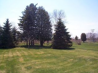 2019 24th St, Two Rivers, WI 54241