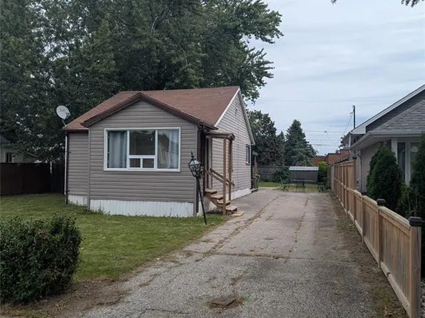 1018 Ford Blvd, Windsor, ON N8S 2G1