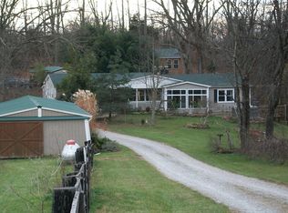 544 Old Brown Rd, Salvisa, KY 40372