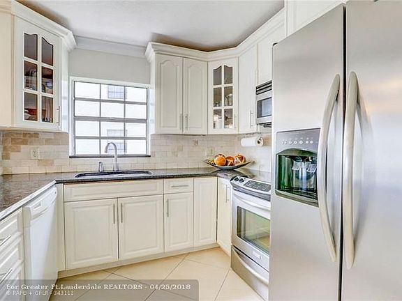 4th image of 2111 Congressional Way #2111