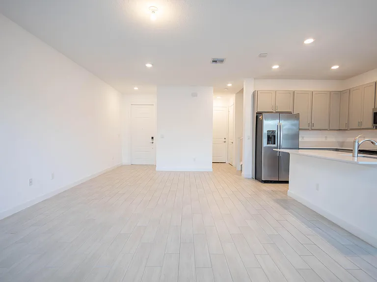 4985 Navali Dr — Photo 5