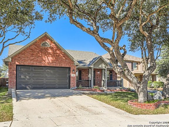 3rd image of 322 BIRKDALE DR