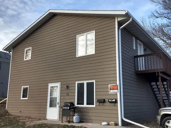15 W Cedar St, Vermillion, SD 57069