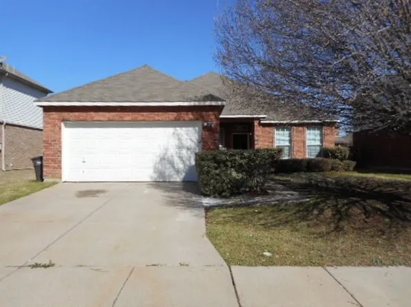 1941 Wild Horse Way, Justin, TX 76247