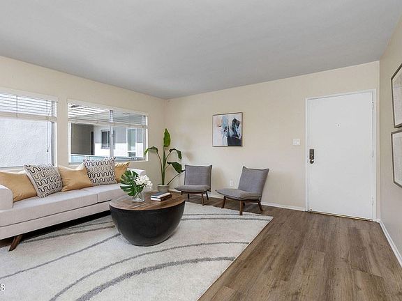 3rd image of 1015 N Michillinda Ave APT 301