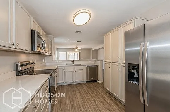 1535 W Nancy Ln — Photo 10