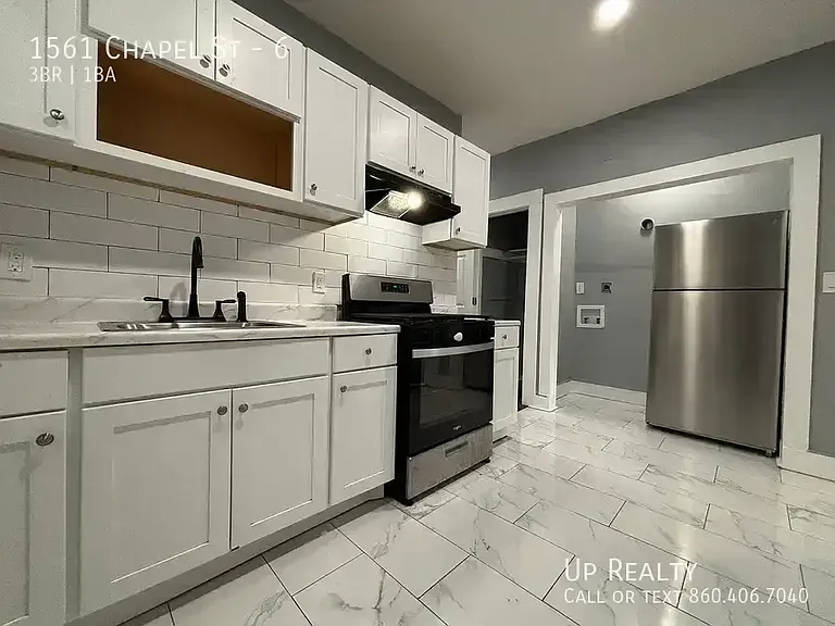 1561 Chapel St #6 — Photo 8