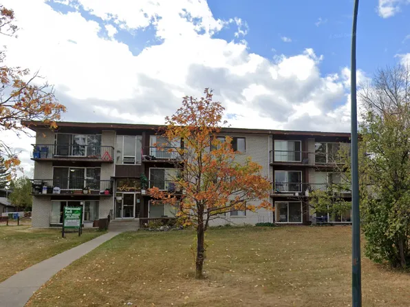7617 4a St SW, Calgary, AB T2V 1A2