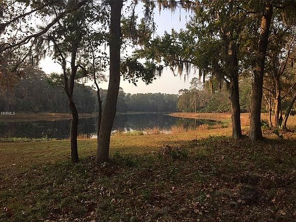 3rd image of 14 Forest Lake Dr