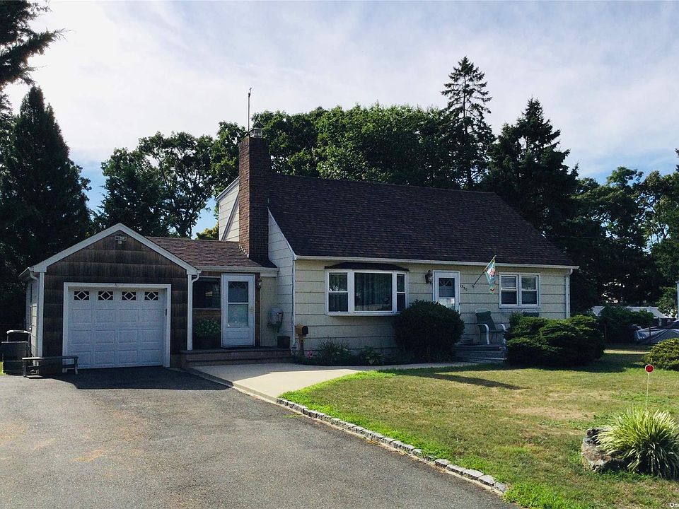 1330 Gardiner Drive, Bay Shore, NY 11706 Zillow