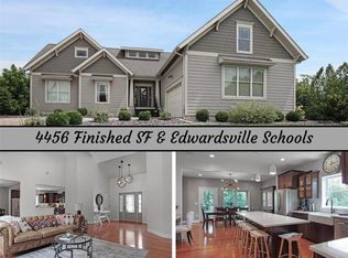 3415 Crescent Ct, Wood River, IL 62095